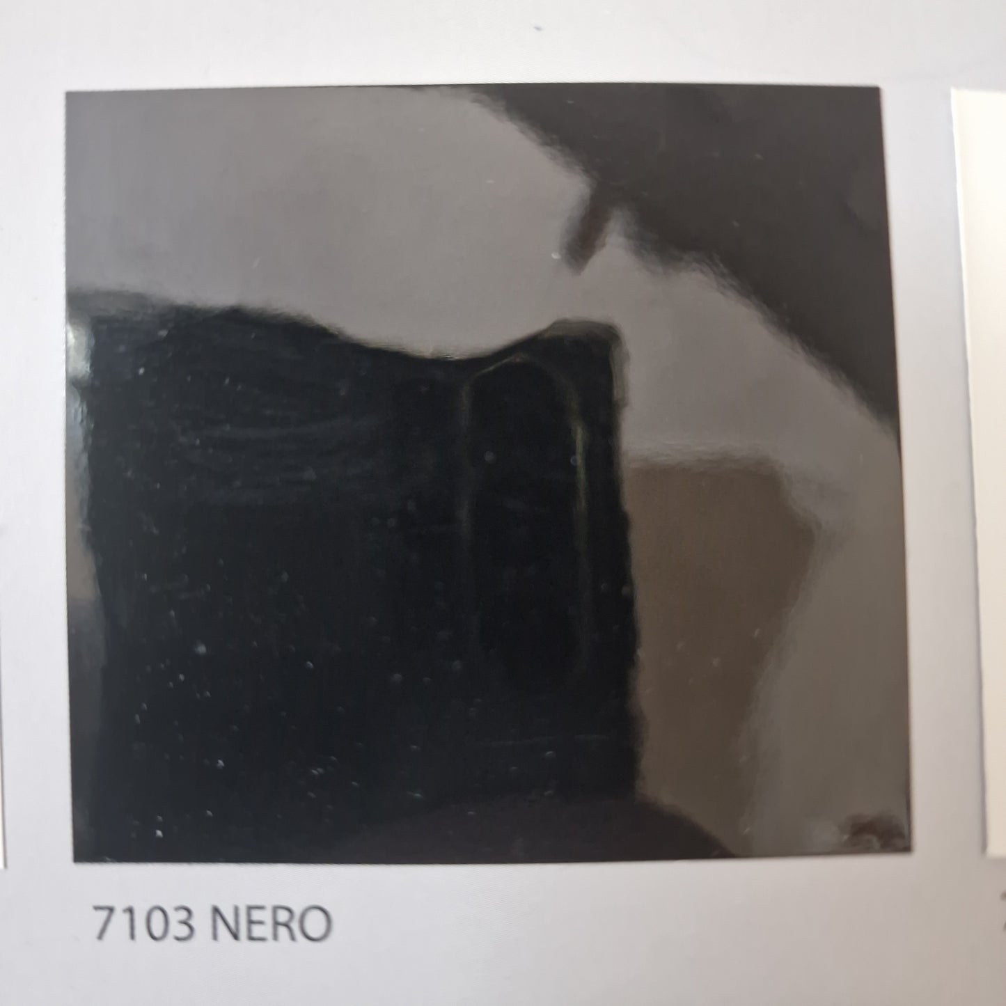 PERTRE SMALTO ANTIRUGGINE NERO LUCIDO 0,75Lt